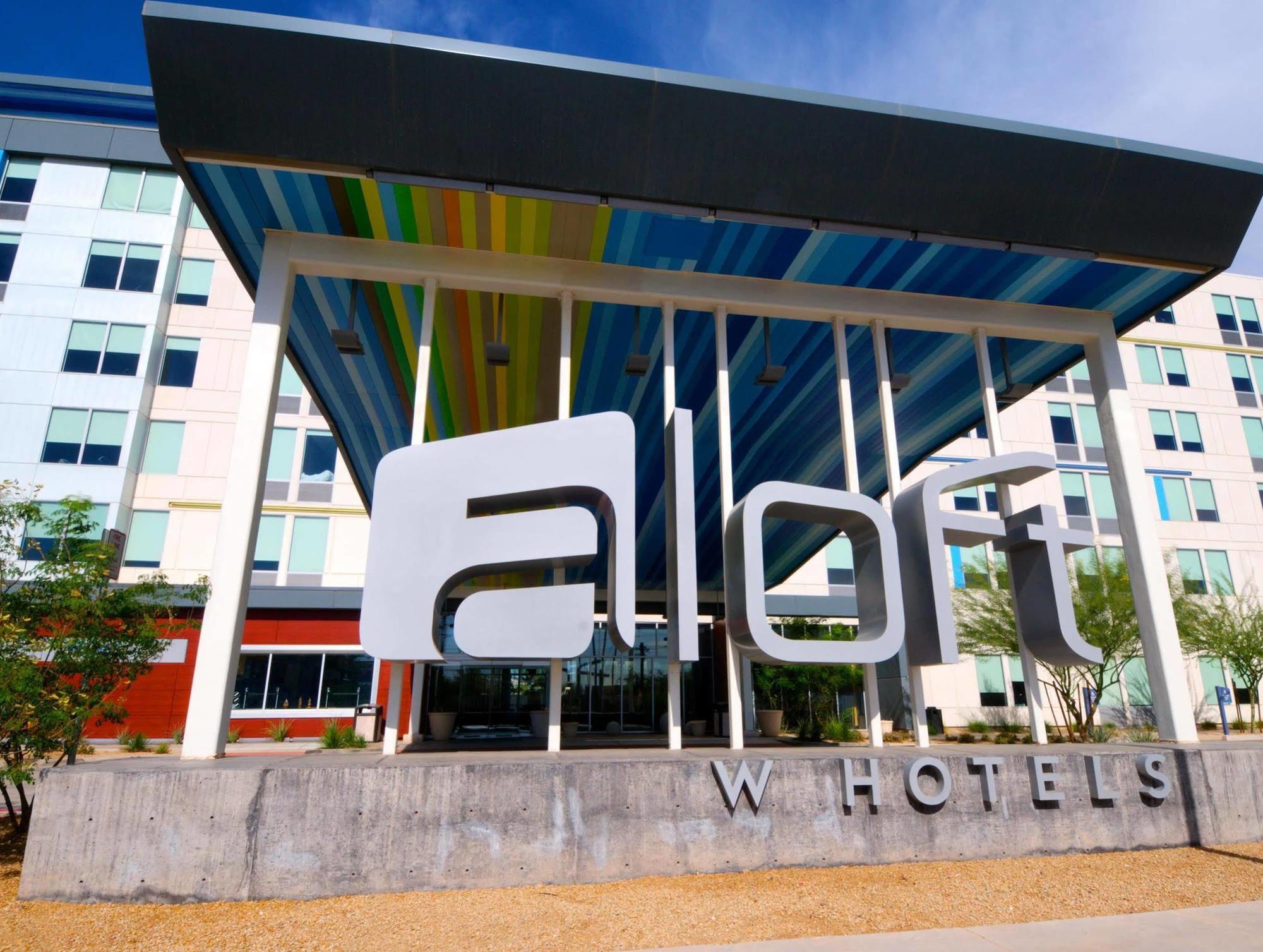 Aloft Phoenix Airport Exterior photo