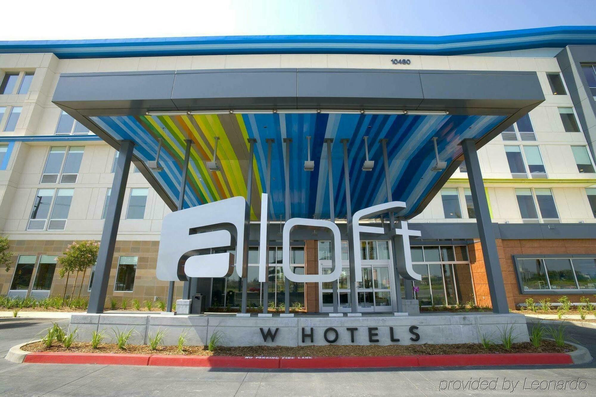 Aloft Phoenix Airport Exterior photo